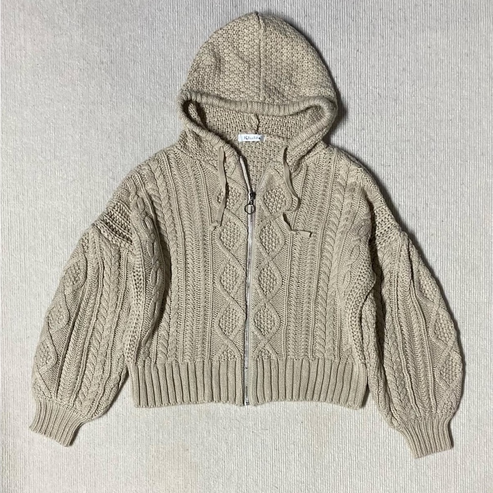 Cable Knit Hooded Sweater in Cream